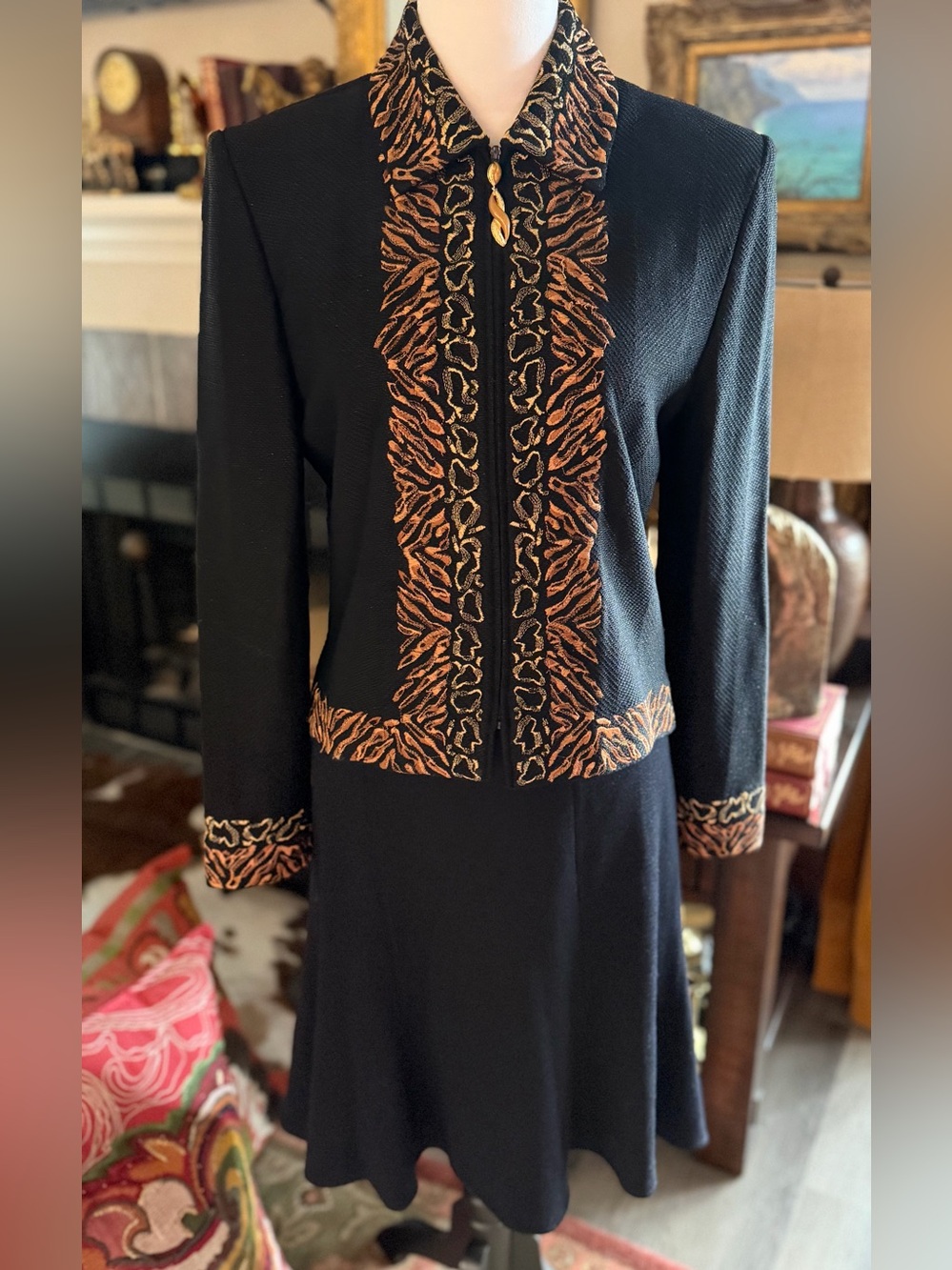 Vintage St John Evening Black Embroider Animal Print Trim Jacket &Skirt. Sz 10.